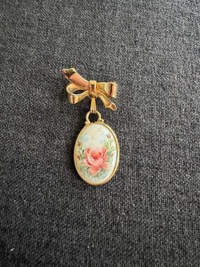 Gold Bow Drop Pendant Brooch with Pink Rose Oval Cameo
